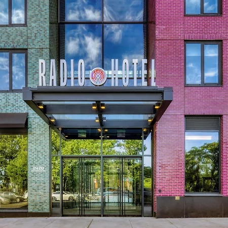 Radio Hotel-2